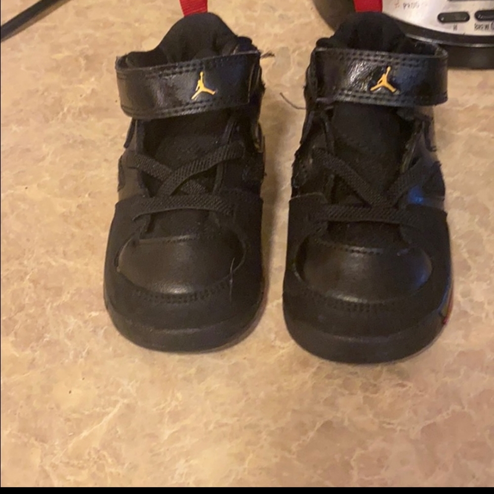 Baby JORDANS...5C - Picture 1 of 4